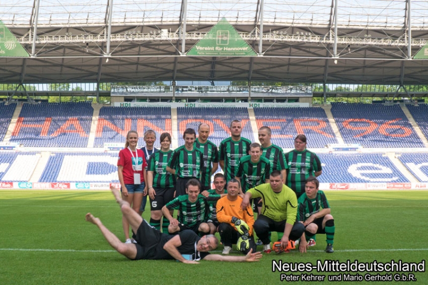 Special Olympics 2016 Hannover - Glauchauer Mannschaft bei Abendveranstaltung Fußball in der HDI-Arena erfolgreich